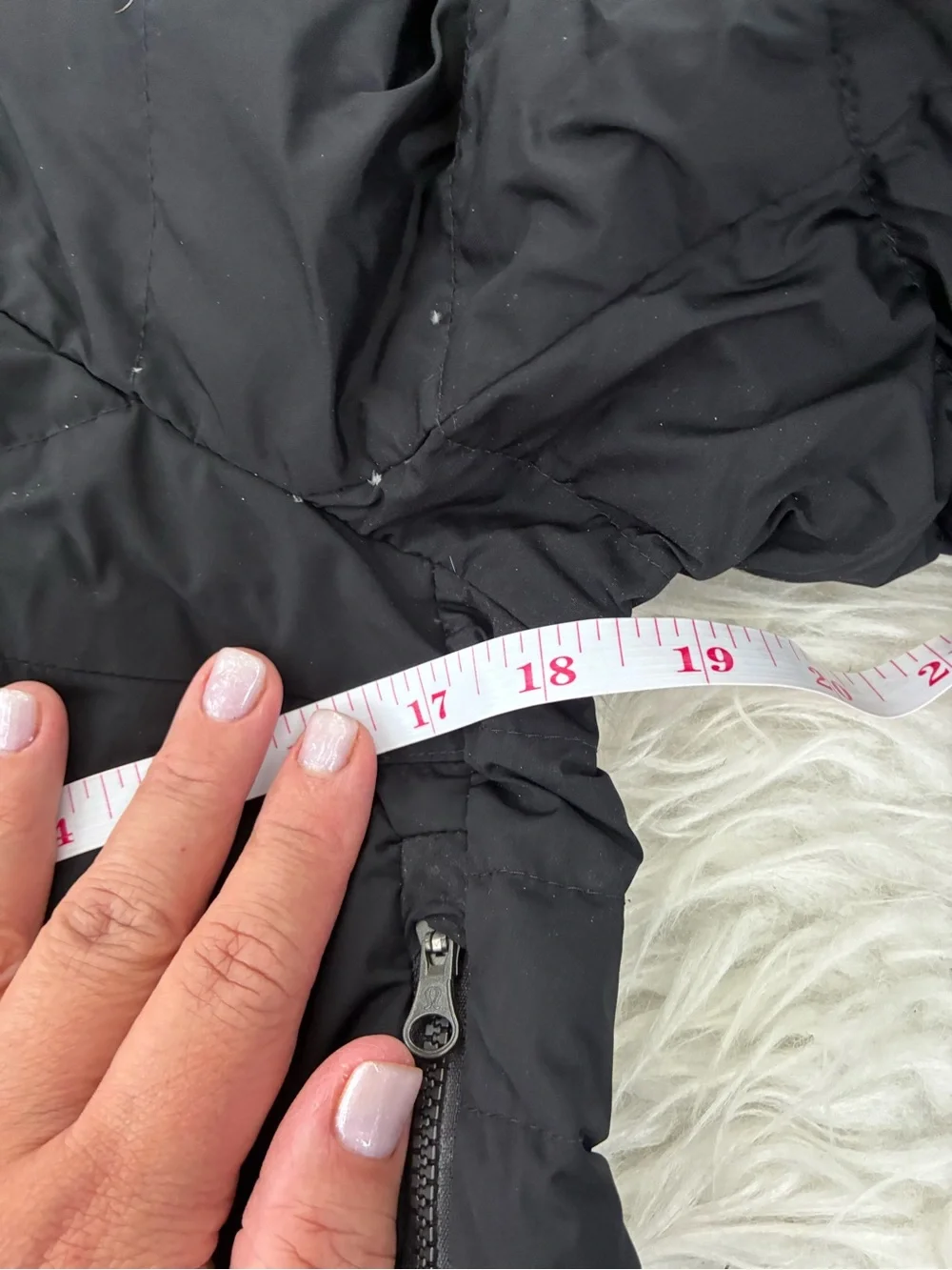 🌺HP🌺LULULEMON Black Hooded Puffer pullover- Lightweight Quilted size 4